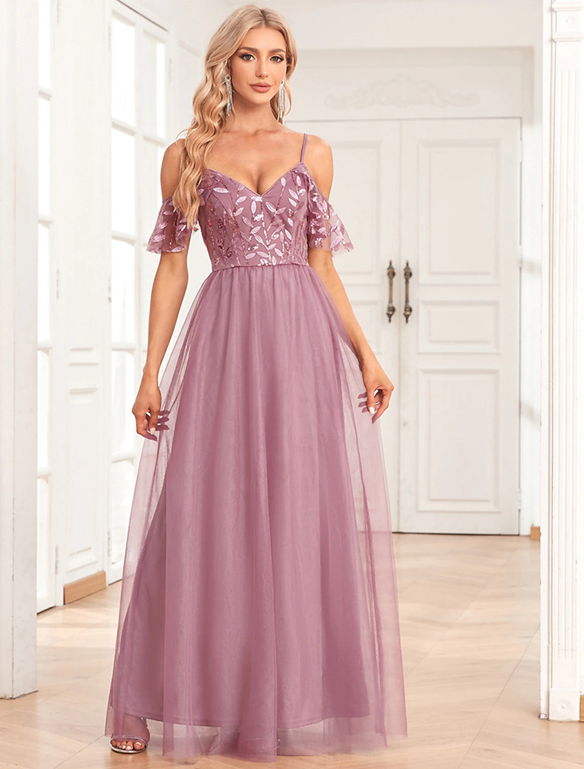 A-Line Evening Gown Elegant Dress Evening Party Floor Length Sleeveless Spaghetti Strap Bridesmaid Dress Tulle V Back with Sequin Embroidery A-Line Evening Gown Elegant Dress Evening Party Floor Length Sleeveless Spaghetti Strap Bridesmaid Dress Tulle V Back with Sequin Embroidery