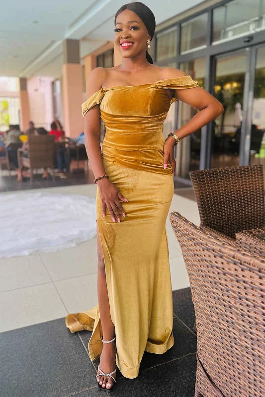Gold Velvet Off-the-Shoulder Mermaid Long Bridesmaid Dress
