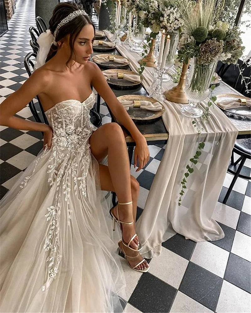Sexy Beach Wedding Dresses For Bride Elegant Lace Boho Wedding Gowns Strapless Sleeveless High Split Princess Dresses Sexy Beach Wedding Dresses For Bride Elegant Lace Boho Wedding Gowns Strapless Sleeveless High Split Princess Dresses